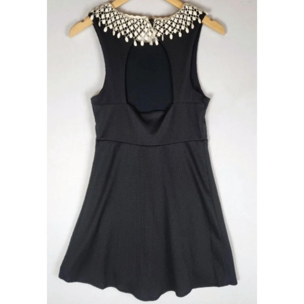 NWOT‎ Free People Fit Flare Sleeveless Dress Women's Small Crochet Lace Collar
